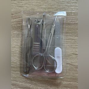 NEW … OLIVIA GRACE Manicure Set